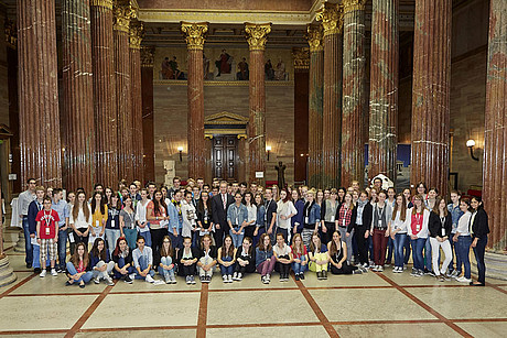 Gruppenfoto: TeilnehmerInnen am Jugendparlament 05/13